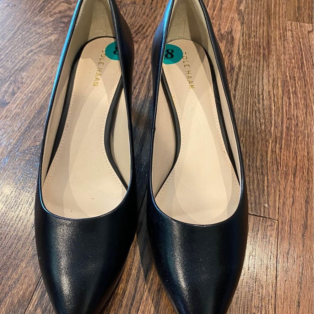 Cole Haan Black Leather Kitten Heel Pumps‎ 8 Pointed Toe Interview Outfit Women